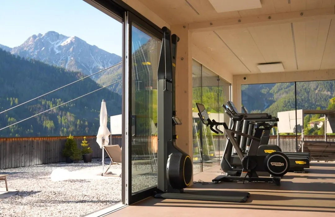 Kronplatz-Resort Hotel Kristall-1